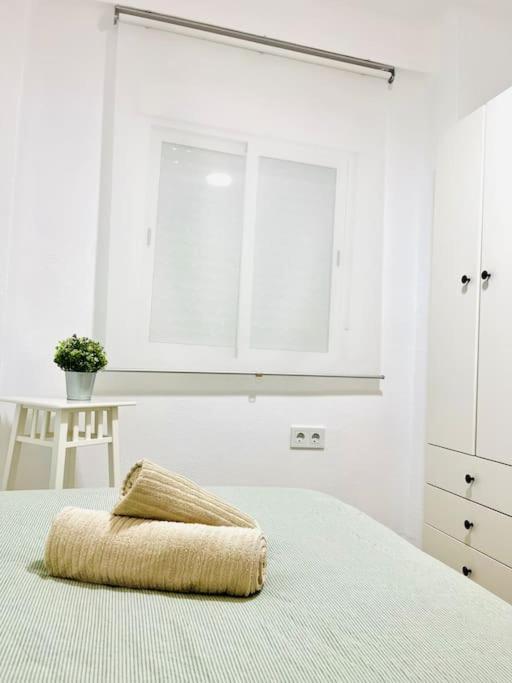New Spacious And Cozy Apartment - Málaga Exterior foto